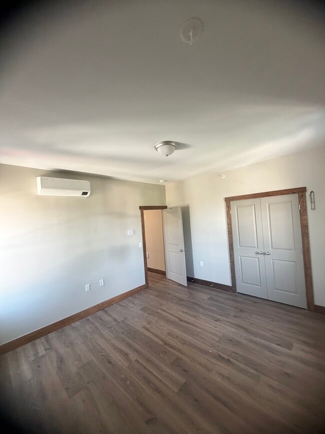 Foto del edificio - 219 Whitman St