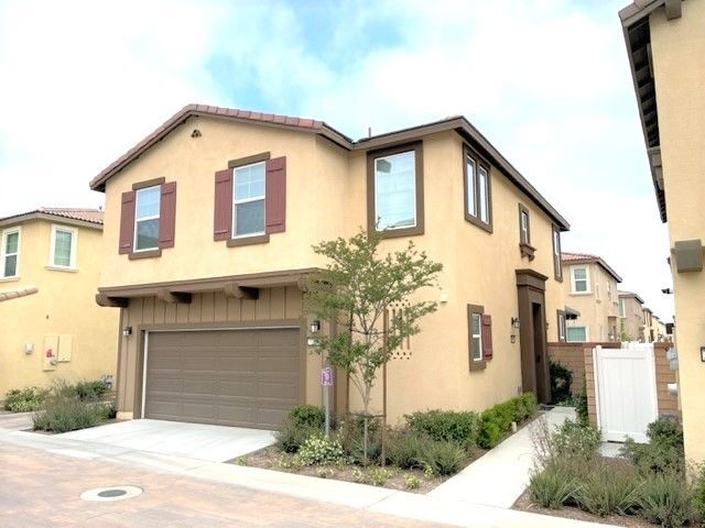 Building Photo - 30485 Village Terrace Dr