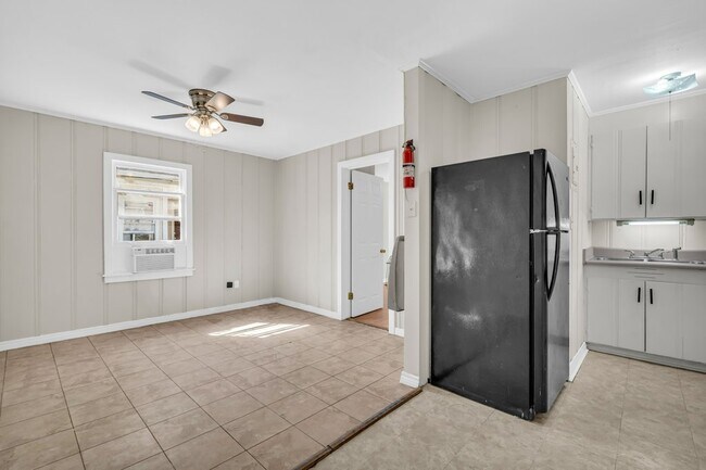 Foto del edificio - 305 Old West Point Rd