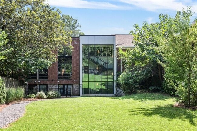 Foto del edificio - 1065 United Ave SE