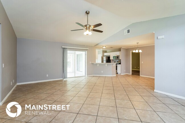 Foto del edificio - 525 SW 23rd Terrace