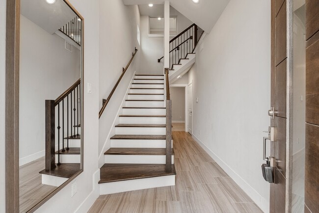 Foto del edificio - 5725 Darling St