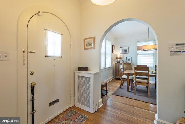 Foto del edificio - 5534 Nevada Ave NW