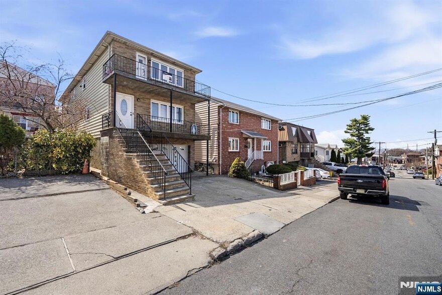 Photo - 370 Henry Street Unit Apt. 2