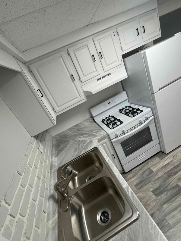 Foto del edificio - 26244 W Lake Ave