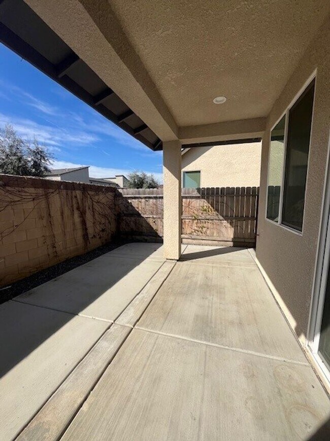 Foto del edificio - 4537 S Ernest St