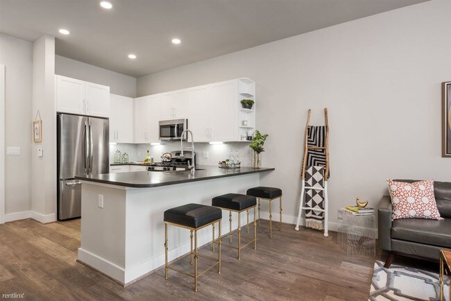 Building Photo - 2 br, 2 bath Condo - 3311 Blackburn St # 7768