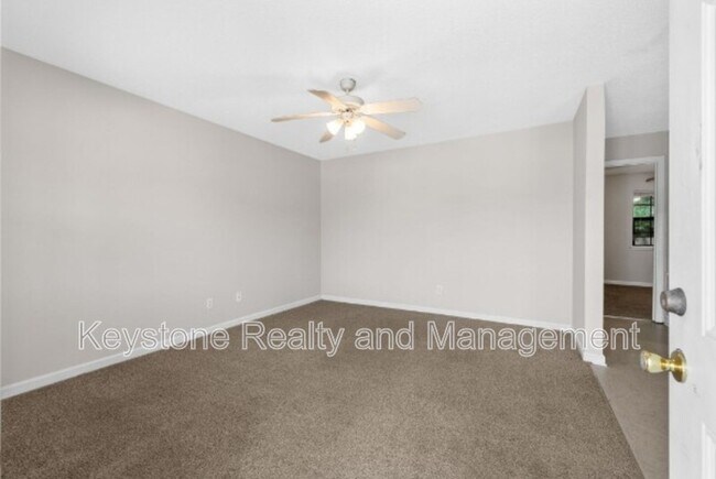 Foto del edificio - 1375 Thompsonville Ln