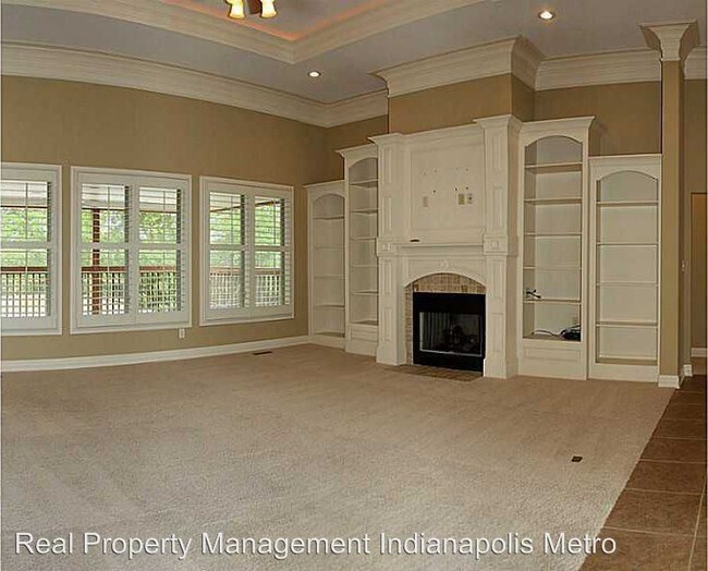 Foto del edificio - 5910 Shallow Water Ln