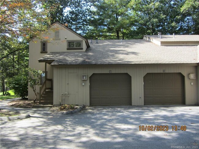 Building Photo - 13 Cottonwood Dr
