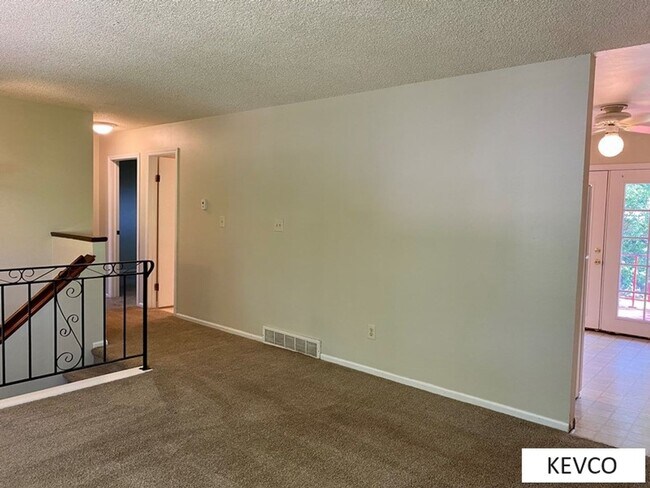 Foto del edificio - Incredible House and Yard!