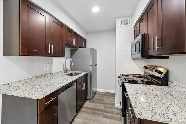1 dormitorio, 1 baño - 750 pies cuadrados - Cocina - Stonebrook Gated Community