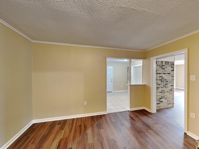 Foto del edificio - 5010 Penwood Cove