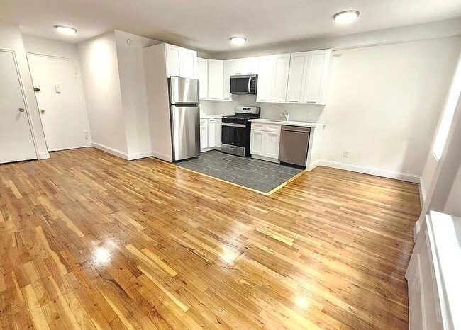 Building Photo - 1725 Edison Ave