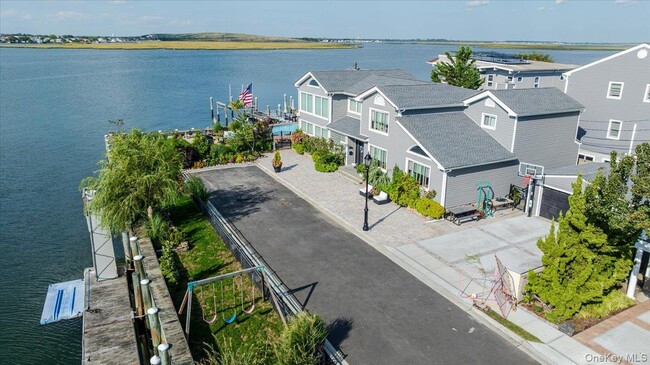 Foto del edificio - 94 Heron St