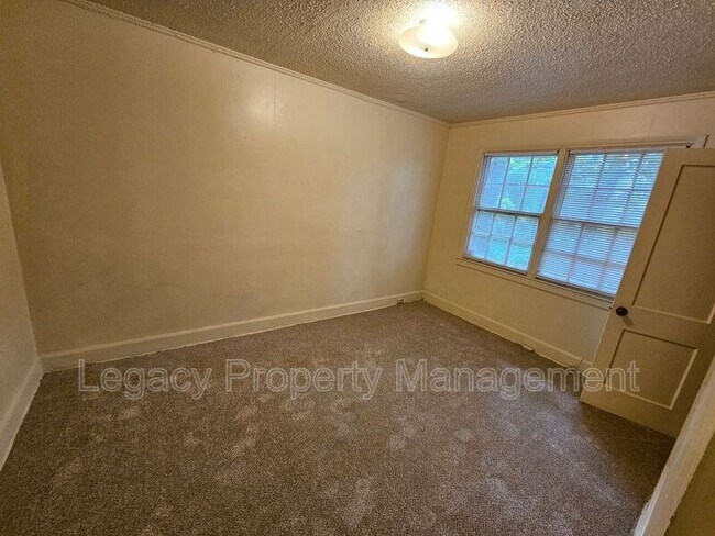 Foto del edificio - 321 Vance St