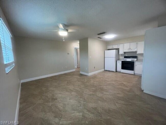 Foto del edificio - ANNUAL RENTAL - 1 BED/1 BATH AT POINCIANA