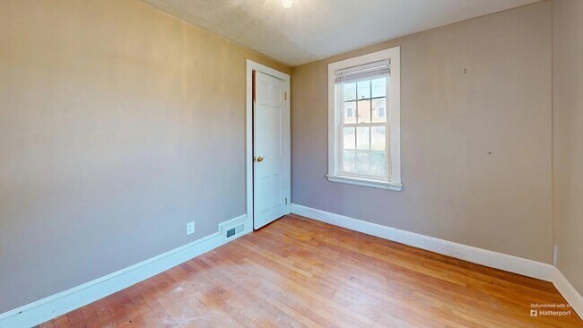Foto del edificio - 55 Brentwood St
