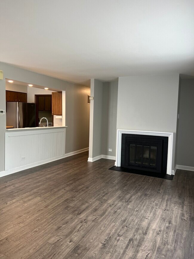 1605 Ashley Ct Unit A, Darien, IL 60561 Condo for Rent in Darien, IL
