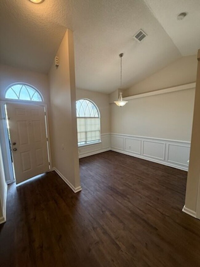 Foto del edificio - 3 bed/2 bath in Middleburg, FL