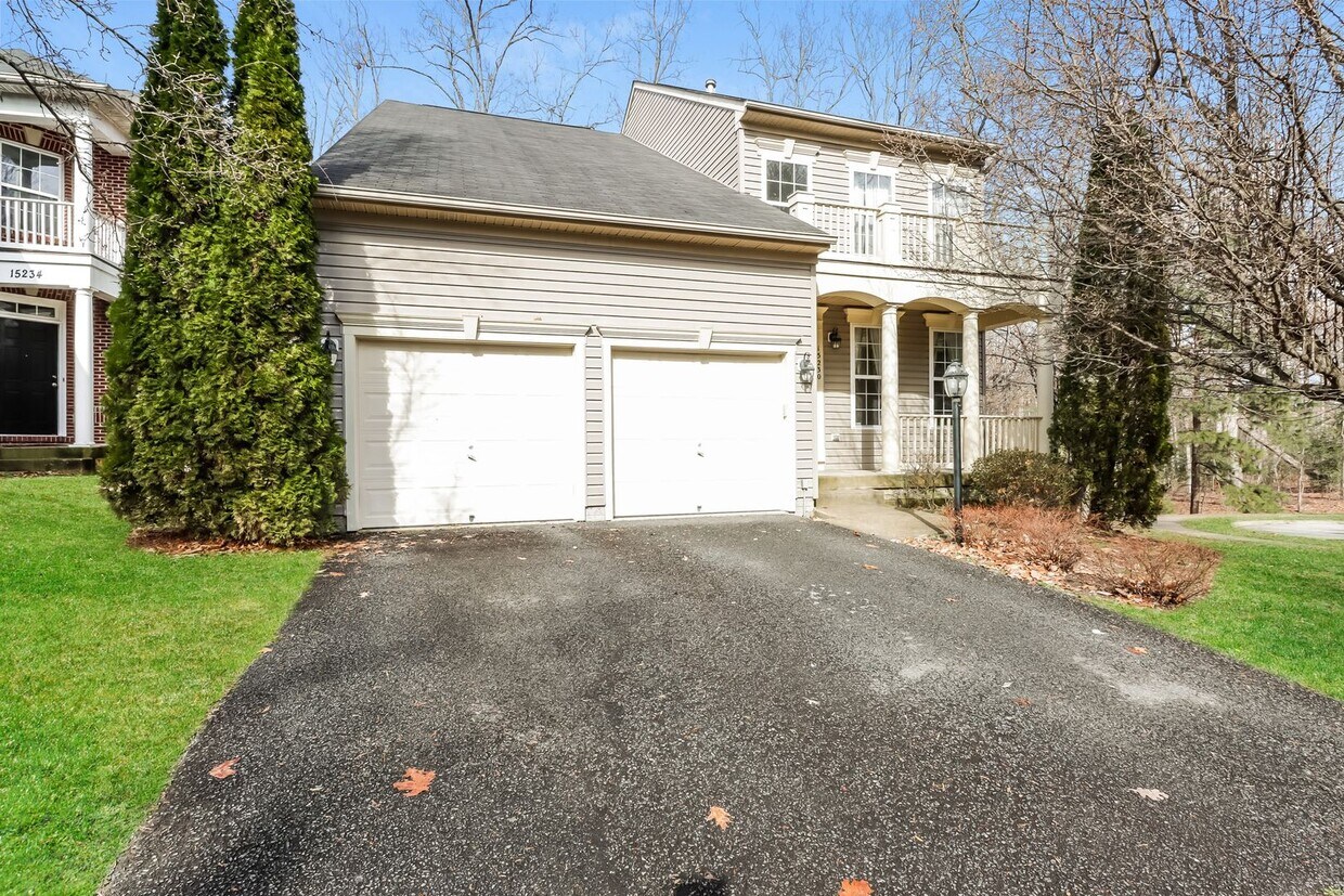 15230 Lord Culpeper Ct, Woodbridge, VA 22191 House Rental in