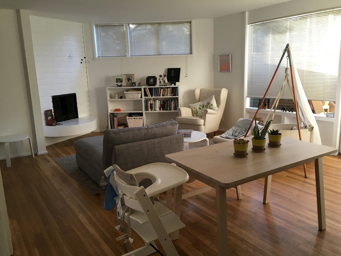 Foto principal - 2901 Claremont Ave