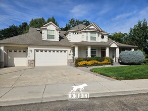 Building Photo - 2127 S Alaska Way