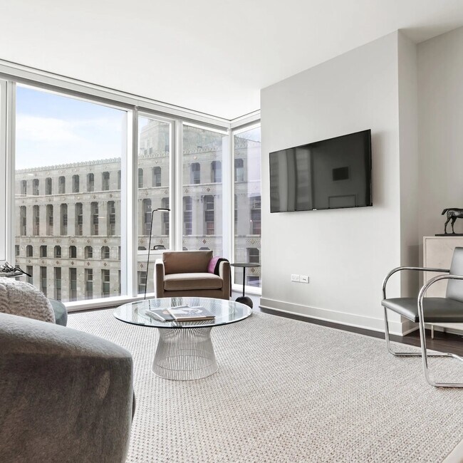 Foto del edificio - 333 W Wolf Point Plaza