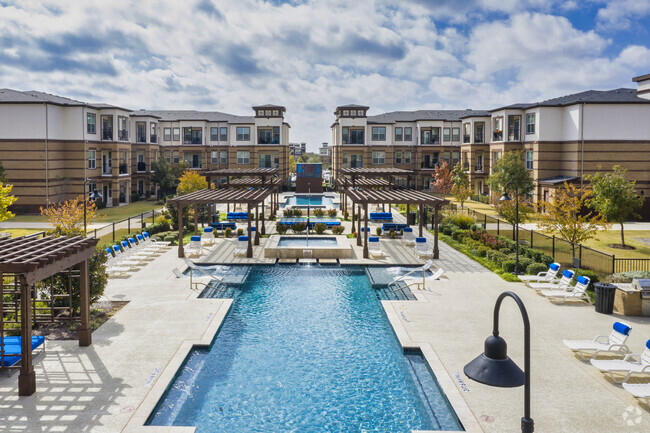 Building Photo - McKinney Square Apartments