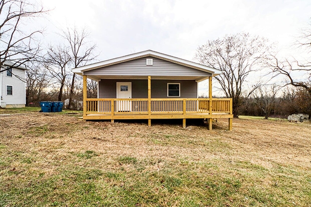 400 Maple Ct, La Grange, KY 40031 House Rental in La Grange, KY