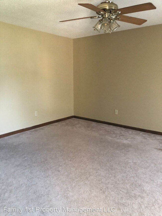 Building Photo - 2 br, 1 bath House - 165 Sunshine Circle