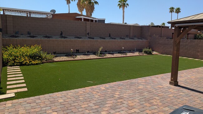 Foto del edificio - 653 Timberfalls Ln