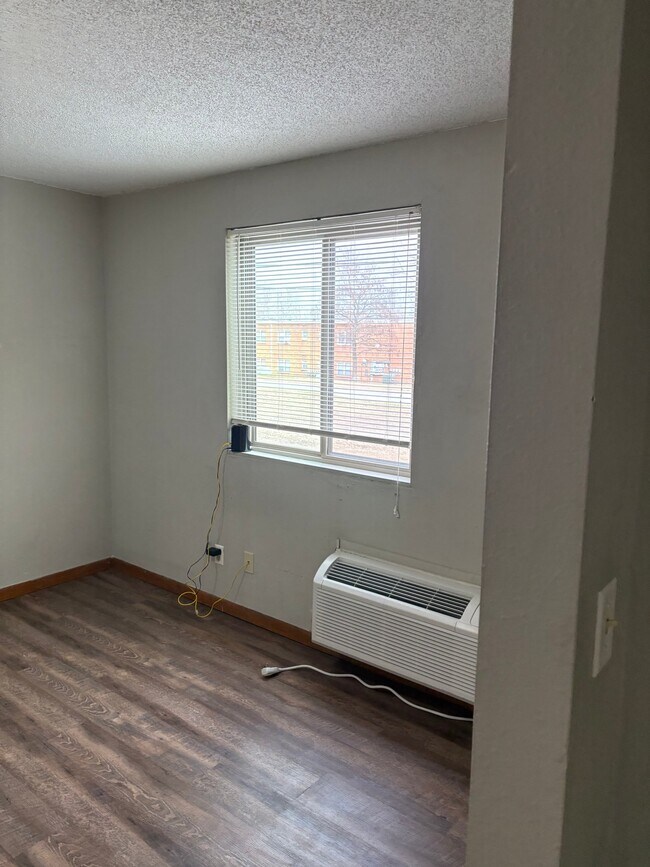 Foto del edificio - 1215 Sylvan St