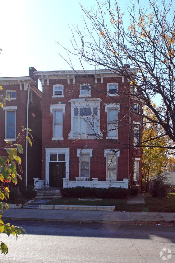 Building Photo - 518 W Breckinridge St