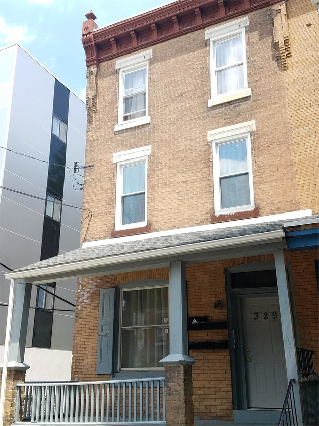 329 N Preston St Unit 2F, Philadelphia, PA 19104 Room for Rent in