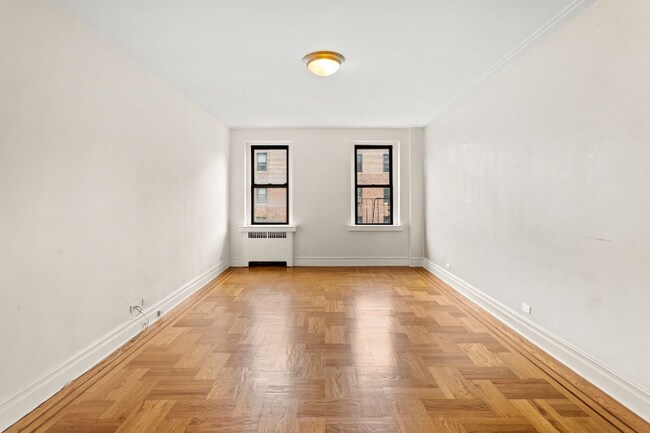 Foto del edificio - 110 Bennett Ave