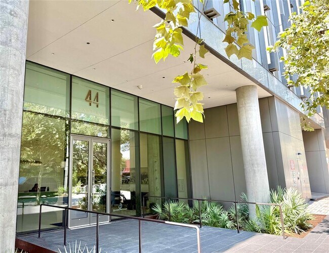 Foto del edificio - 44 East Ave
