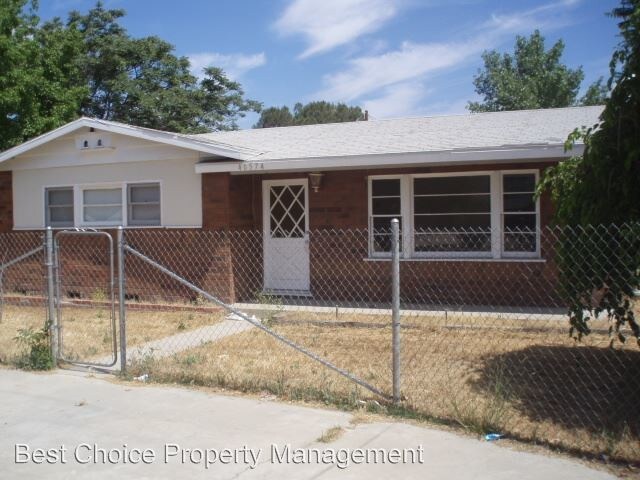 Primary Photo - 40574 E Stetson Ave