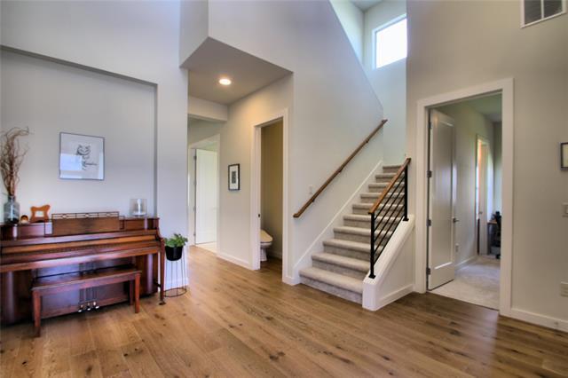 Building Photo - 595 Laverton Dr