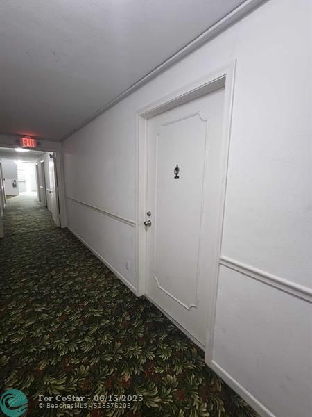 Foto del edificio - 1801 NE 62nd St