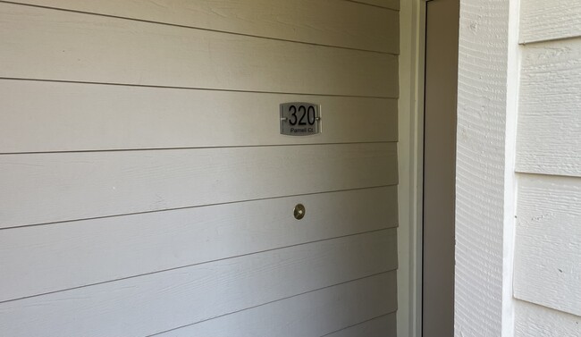 Building Photo - 320 Parnell Ct