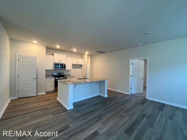 Foto del edificio - 3 br, 2 bath House - 145 Holloway Hill