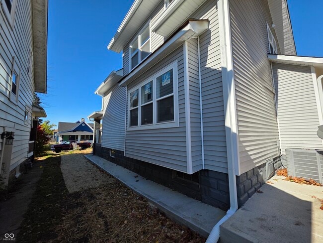 Foto del edificio - 1153 Dawson St