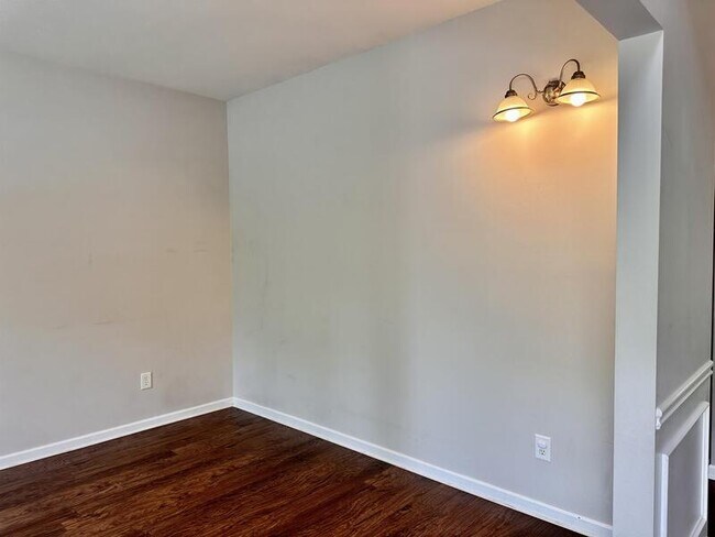 Building Photo - 1050 Pebble Creek Trail