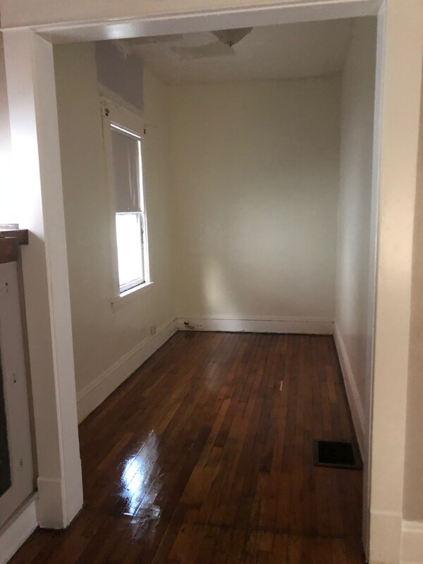 Foto del edificio - 3265 E 119th St