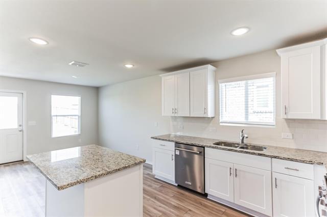 Foto del edificio - 16009 Wanderer Ln