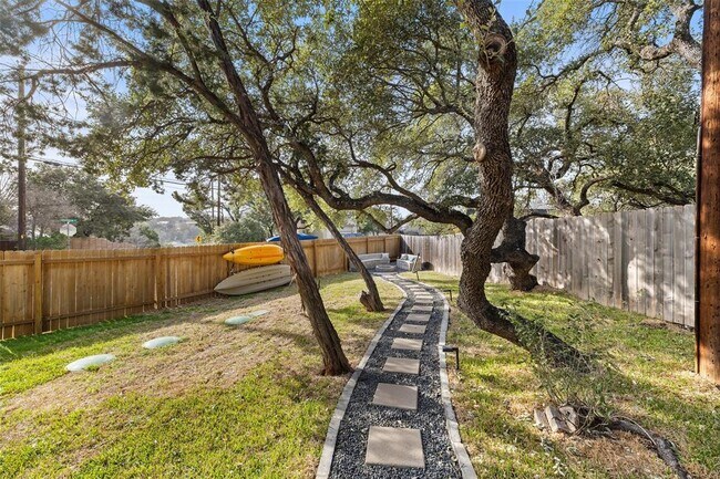 Building Photo - 3145 Chisholm Trail