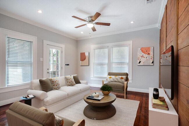 Foto del edificio - Craftsman Old East Dallas home only 3 mile...