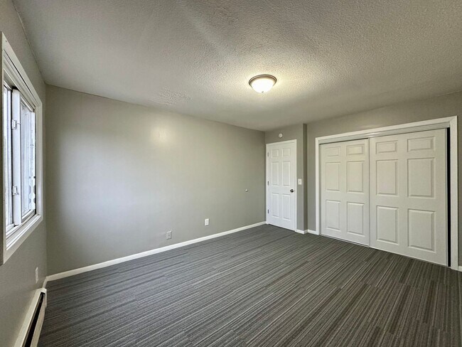 Foto del edificio - 1315 N Dowling Ave