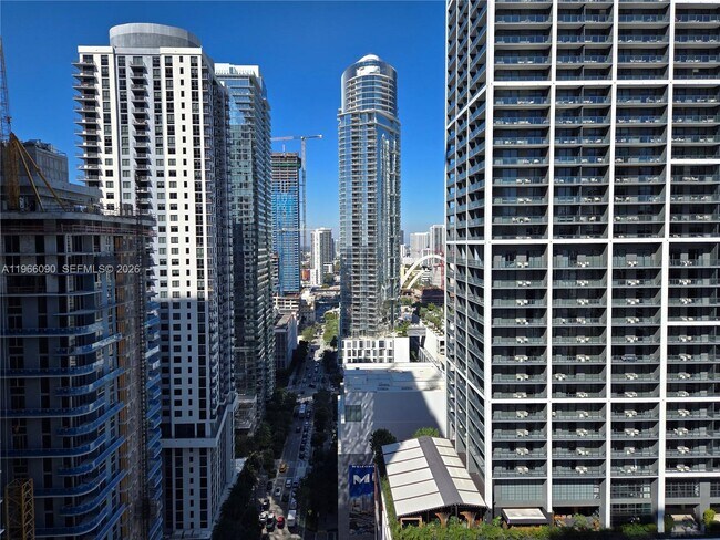 Foto del edificio - 121 NE 5th St